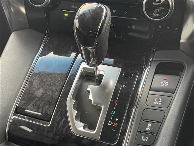 ヴェルファイア 2.5Z Gエディション モデリスタエアロ/フリップダウンモニター/両側パワースライドドア/純正9インチナビ/バック・フロントカメラ/ETC/デジタルインナーミラー/テレビキャンセラー/シートヒーター・クーラー/電子パーキング(10枚目)