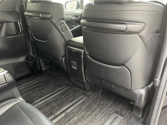 ヴェルファイア 2.5Z Gエディション モデリスタエアロ/フリップダウンモニター/両側パワースライドドア/純正9インチナビ/バック・フロントカメラ/ETC/デジタルインナーミラー/テレビキャンセラー/シートヒーター・クーラー/電子パーキング(25枚目)