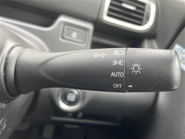 ソリオ G 4WD/片側パワースライドドア/社外8インチナビ/バックカメラ/前方ドライブレコーダー/ビルトインETC/運転席・助手席シートヒーター/オートライト/マニュアルエアコン/スマートキー/スペアキー(11枚目)