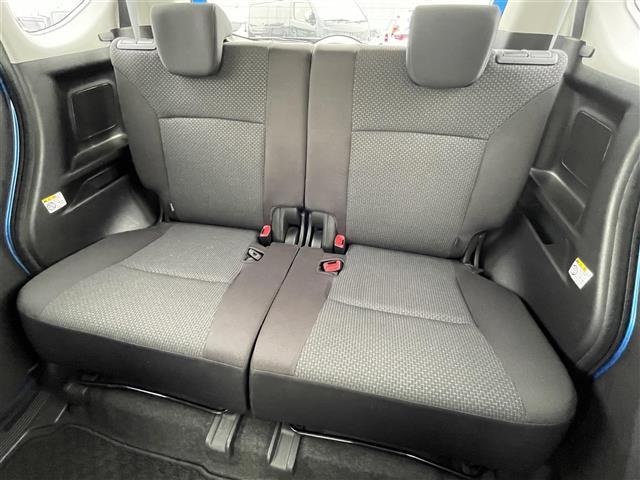 ソリオ G 4WD/片側パワースライドドア/社外8インチナビ/バックカメラ/前方ドライブレコーダー/ビルトインETC/運転席・助手席シートヒーター/オートライト/マニュアルエアコン/スマートキー/スペアキー(32枚目)