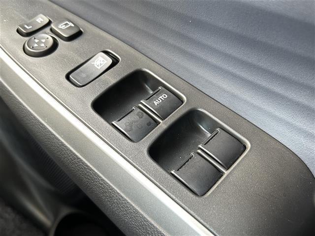 ソリオ ハイブリッドＭＺ　純正ナビ／ＥＴＣ／アラウンドビューモニター／コーナーセンサー／ヘッドアップディスプレイ／衝突軽減ブレーキ／レーンキープアシスト／レーダークルーズコントロール／両側パワースライド／横滑り防止（17枚目）