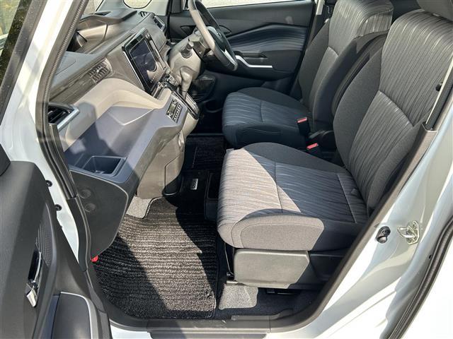 ソリオ ハイブリッドＭＺ　純正ナビ／ＥＴＣ／アラウンドビューモニター／コーナーセンサー／ヘッドアップディスプレイ／衝突軽減ブレーキ／レーンキープアシスト／レーダークルーズコントロール／両側パワースライド／横滑り防止（25枚目）