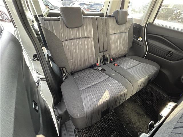 ソリオ ハイブリッドＭＺ　純正ナビ／ＥＴＣ／アラウンドビューモニター／コーナーセンサー／ヘッドアップディスプレイ／衝突軽減ブレーキ／レーンキープアシスト／レーダークルーズコントロール／両側パワースライド／横滑り防止（29枚目）