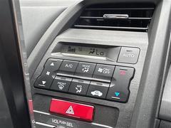安心の全車保証付き！（※部分保証、国産車は納車後３ヶ月、輸入車は納車後１ヶ月の保証期間となります）。その他長期保証（有償）もご用意しております！※長期保証を付帯できる車両には条件がございます。 6