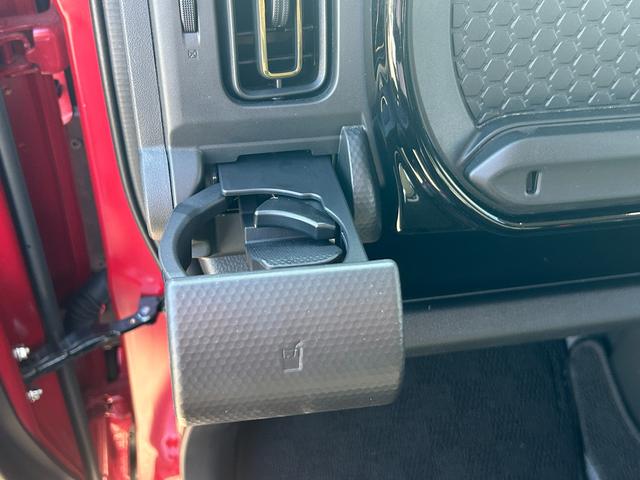 ハスラー ＨＹＢＲＩＤ　Ｘターボ　３型　全方位モニター付きナビ　スズキセーフティーサポート　衝突被害軽減システム　アイドリングストップ　横滑り防止機能　盗難防止システム　全方位モニター付きナビゲーション　Ｂｌｕｅｔｏｏｔｈ　シートヒーター　オートエアコン（26枚目）