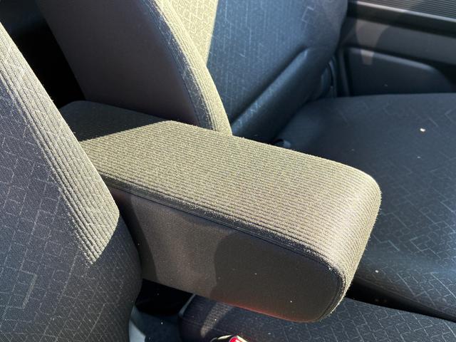 ワゴンR FX 4型元代車 フロアマット オーディオレス(33枚目)