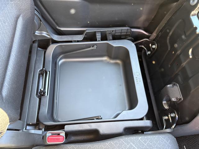 ワゴンR FX 4型元代車 フロアマット オーディオレス(34枚目)