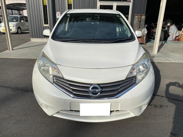 ノート Ｘ　ドライブレコーダー　ＥＴＣ　全周囲カメラ　ＴＶ　アルミホイール　スマートキー　アイドリングストップ　電動格納ミラー　ＣＶＴ　盗難防止システム　衝突安全ボディ　ＡＢＳ　ＣＤ　ＵＳＢ（12枚目）