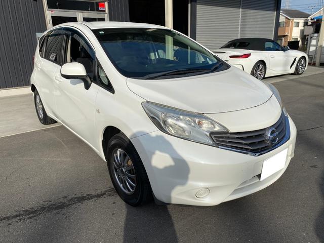 ノート Ｘ　ドライブレコーダー　ＥＴＣ　全周囲カメラ　ＴＶ　アルミホイール　スマートキー　アイドリングストップ　電動格納ミラー　ＣＶＴ　盗難防止システム　衝突安全ボディ　ＡＢＳ　ＣＤ　ＵＳＢ（13枚目）