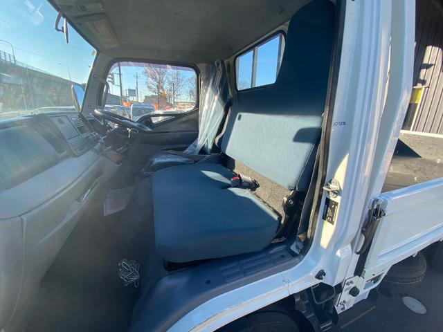 NT450アトラス フルスーパーローDX MT 後輪ダブル キーレスエントリー エアコン パワーウィンドウ 運転席エアバッグ ミュージックプレイヤー接続可(9枚目)