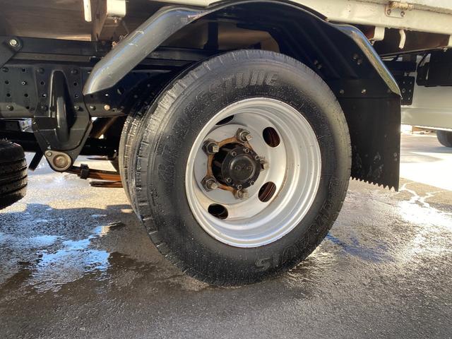 NT450アトラス フルスーパーローDX MT 後輪ダブル キーレスエントリー エアコン パワーウィンドウ 運転席エアバッグ ミュージックプレイヤー接続可(31枚目)