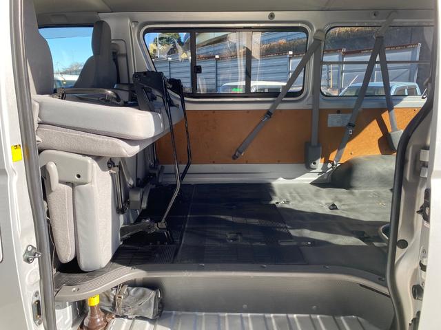 ハイエースバン ロングDX GLパッケージ ETC TV スライドドア 電動格納ミラー AT アルミホイール ミュージックプレイヤー接続可 Bluetooth エアコン パワーウィンドウ(30枚目)