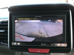 ＴＶ付きの車となっております。ドライブの合間の休憩中に気になる番組を見ることができます。 3