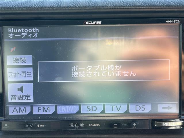アクア Ｓ　☆社外７型ナビ（ＢＴ／フルセグ／ＤＩＳＣ／ＡＭ／ＦＭ）☆Ｂカメラ☆オートライト☆純正１５インチＡＷ☆アイドリングストップ☆盗難防止装置☆ドアバイザー☆純正フロアマット☆スマートキー☆ＥＴＣ（5枚目）