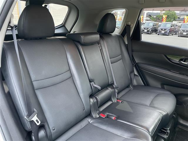 エクストレイル ２０Ｘ　☆ワンオーナー☆純正９型ナビ（ＢＴ／フルセグ／ＡＭ／ＦＭ／ＤＩＳＣ／ＡＵＸ／ｉＰｏｄ）☆アラウンドビューモニター☆バックカメラ☆フロントカメラ☆サイドカメラ☆パワーバックドア☆ＬＥＤ☆革シート（23枚目）