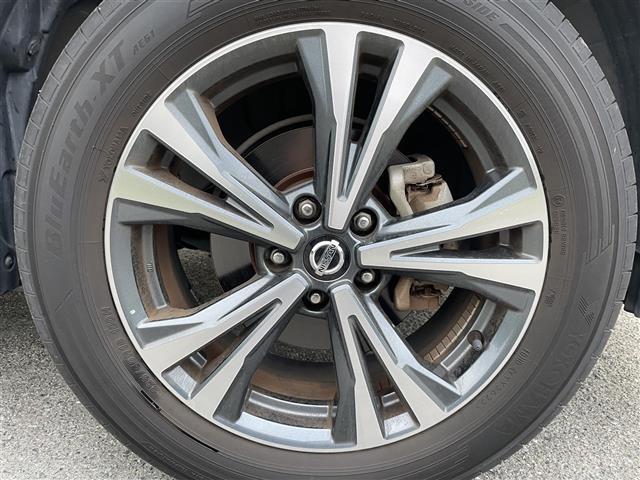 エクストレイル ２０Ｘ　☆ワンオーナー☆純正９型ナビ（ＢＴ／フルセグ／ＡＭ／ＦＭ／ＤＩＳＣ／ＡＵＸ／ｉＰｏｄ）☆アラウンドビューモニター☆バックカメラ☆フロントカメラ☆サイドカメラ☆パワーバックドア☆ＬＥＤ☆革シート（34枚目）