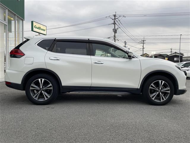 エクストレイル ２０Ｘ　☆ワンオーナー☆純正９型ナビ（ＢＴ／フルセグ／ＡＭ／ＦＭ／ＤＩＳＣ／ＡＵＸ／ｉＰｏｄ）☆アラウンドビューモニター☆バックカメラ☆フロントカメラ☆サイドカメラ☆パワーバックドア☆ＬＥＤ☆革シート（39枚目）