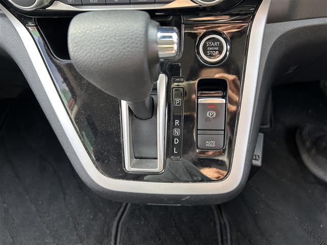 セレナ ハイウェイスター 全方位カメラ クルーズコントロール 純正ETC 社外ナビ 横滑り防止 衝突被害軽減システム 両側電動スライドドア LEDオートライト カーテンエアバッグ 社外ドラレコ スマートキー BT 後席モニター(8枚目)