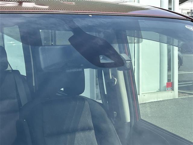 セレナ ハイウェイスター 全方位カメラ クルーズコントロール 純正ETC 社外ナビ 横滑り防止 衝突被害軽減システム 両側電動スライドドア LEDオートライト カーテンエアバッグ 社外ドラレコ スマートキー BT 後席モニター(18枚目)