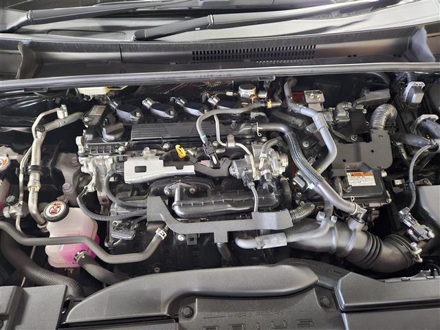 プリウス Ｚ　１２．３インチディスプレイオーディオ　フルセグ　パワーバックドア　バックカメラ　パノラマビューモニター　ビルトインＥＴＣ２．０　クルコン　セーフティセンス　トヨタチームメイト　純正１９インチＡＷ（8枚目）