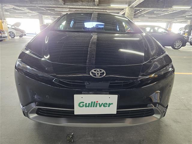 プリウス Ｚ　１２．３インチディスプレイオーディオ　フルセグ　パワーバックドア　バックカメラ　パノラマビューモニター　ビルトインＥＴＣ２．０　クルコン　セーフティセンス　トヨタチームメイト　純正１９インチＡＷ（12枚目）