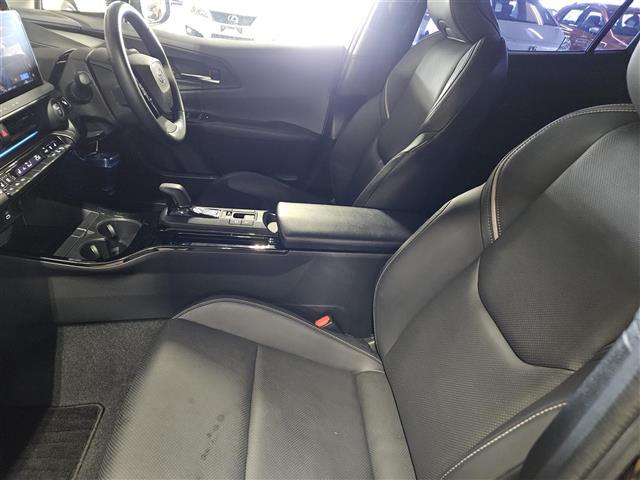 プリウス Ｚ　１２．３インチディスプレイオーディオ　フルセグ　パワーバックドア　バックカメラ　パノラマビューモニター　ビルトインＥＴＣ２．０　クルコン　セーフティセンス　トヨタチームメイト　純正１９インチＡＷ（26枚目）