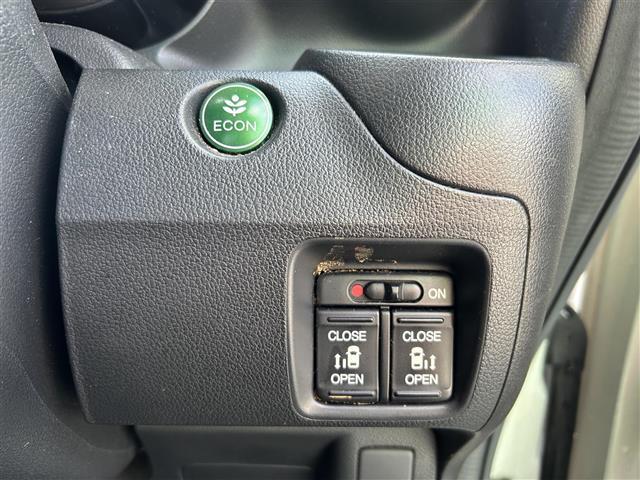 N-BOXカスタム 2トーンカラースタイル GターボSSパッケージ(12枚目)