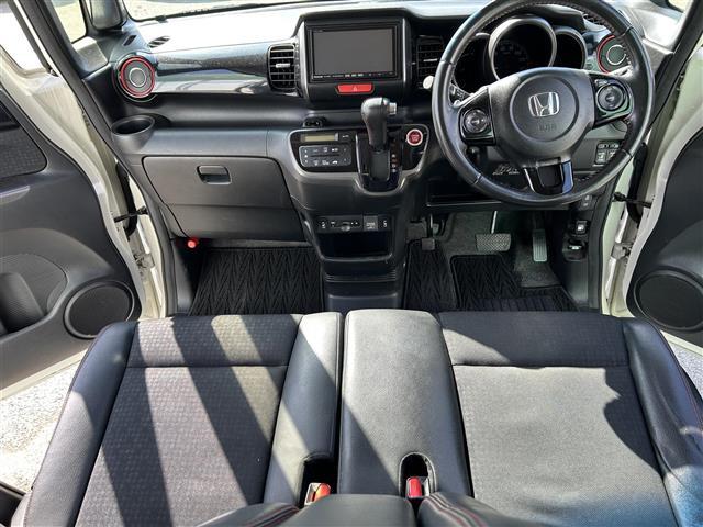 N-BOXカスタム 2トーンカラースタイル GターボSSパッケージ(42枚目)