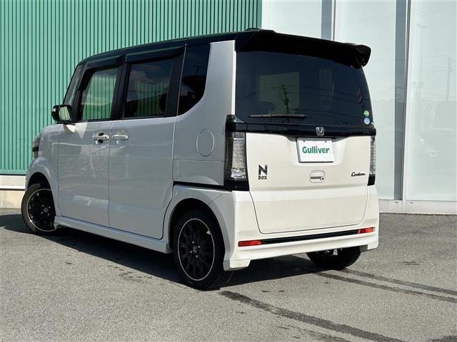 N-BOXカスタム 2トーンカラースタイル GターボSSパッケージ(43枚目)
