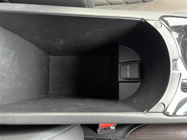 C-HR G ☆ワンオーナー☆純正9インチナビ(BT/フルセグ/AM/FM/SD/SDREC/DISC)☆Bカメラ☆レーダークルーズコントロール☆LEDヘッドライト☆オートライト☆オートマチックハイビーム(15枚目)