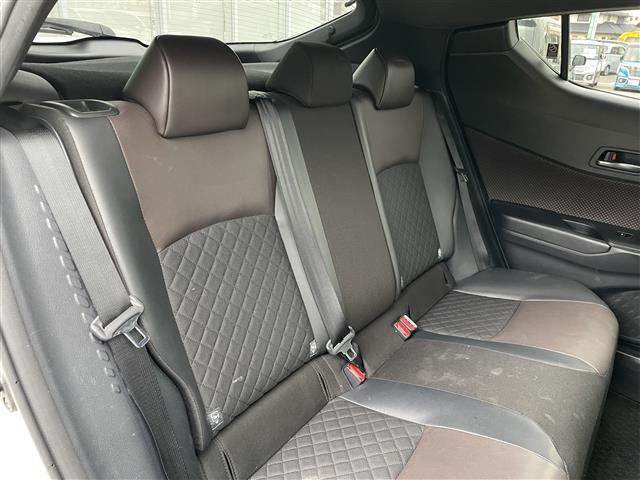 C-HR G ☆ワンオーナー☆純正9インチナビ(BT/フルセグ/AM/FM/SD/SDREC/DISC)☆Bカメラ☆レーダークルーズコントロール☆LEDヘッドライト☆オートライト☆オートマチックハイビーム(24枚目)