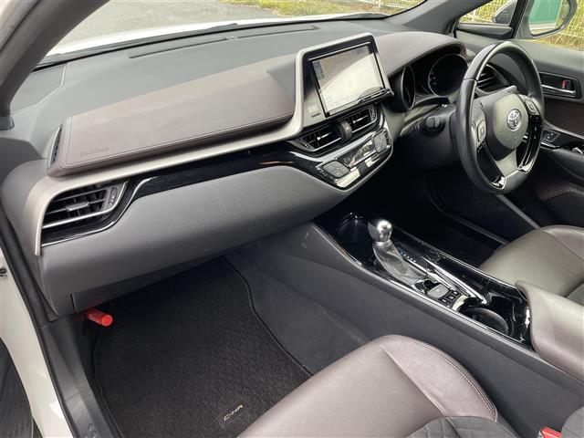 C-HR G ☆ワンオーナー☆純正9インチナビ(BT/フルセグ/AM/FM/SD/SDREC/DISC)☆Bカメラ☆レーダークルーズコントロール☆LEDヘッドライト☆オートライト☆オートマチックハイビーム(26枚目)