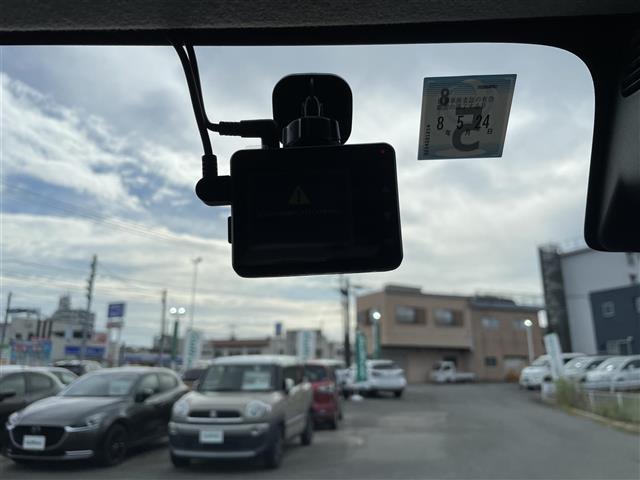 ソリオ ハイブリッドMZ ワンオーナー 純正9インチナビ アラウンドビューモニター 前後ドラレコ クルーズコントロール 両側パワスラ 純正アルミホイール 純正フロアマット 衝突被害軽減システム レーンキープアシスト(16枚目)