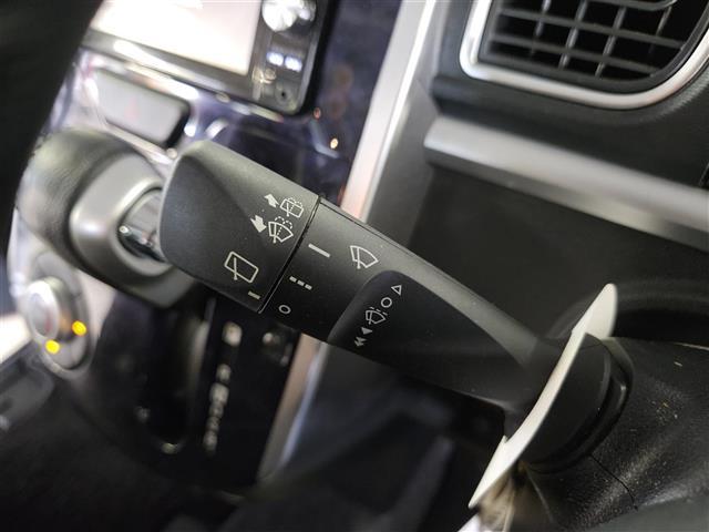 タント カスタムＲＳ　トップエディションＳＡＩＩ　禁煙車　バックカメラ　衝突被害軽減　車線逸脱警報　誤発進抑制　ＬＥＤオートライト　純正ナビ　フルセグＴＶ　両側パワースライドドア　半革シート　純正１５インチＡＷ　スマートキー　プッシュエンジンスタート（18枚目）