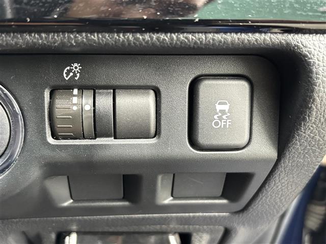 レヴォーグ 1.6GT-Sアイサイト ☆4WD☆アイサイト☆社外ナビ(BT/フルセグ/DISC/AM/FM)☆Bカメラ☆レーダークルーズコントロール☆LEDヘッドライト☆オートライト☆D席パワーシート☆純正18インチAW(14枚目)