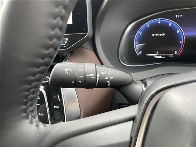 ハリアー Ｚ　レザーパッケージ　☆モデリスタエアロ☆ＪＢＬプレミアムサウンドシステム☆純正ナビ（ＢＴ／フルセグ）☆Ｂカメラ☆電動リアゲート☆レーダークルーズコントロール☆ＬＥＤヘッドライト☆オートマチックハイビーム（10枚目）