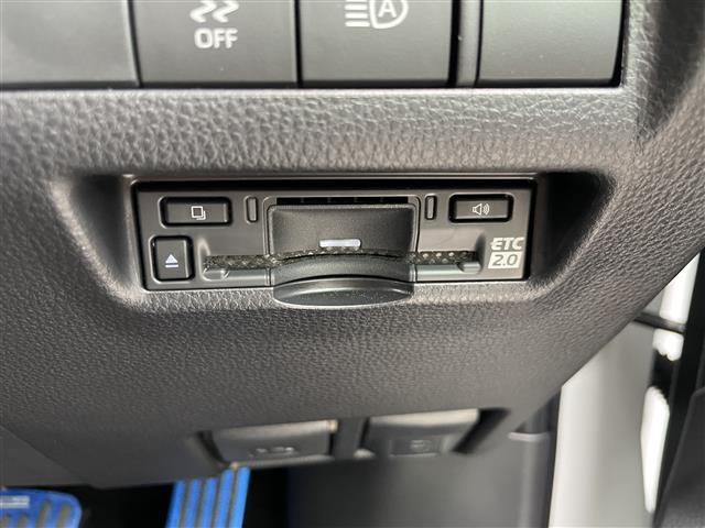 ハリアー Ｚ　レザーパッケージ　☆モデリスタエアロ☆ＪＢＬプレミアムサウンドシステム☆純正ナビ（ＢＴ／フルセグ）☆Ｂカメラ☆電動リアゲート☆レーダークルーズコントロール☆ＬＥＤヘッドライト☆オートマチックハイビーム（15枚目）