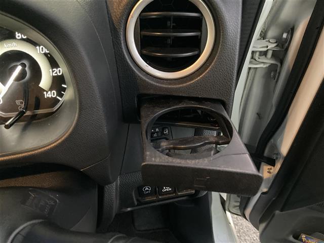 デイズルークス ハイウェイスター　Ｘターボ　純正ナビ（フルセグＴＶ・ＣＤ・ＤＶＤ・ＦＭ・ＡＭ・ＢＴ）片側パワースライドドア　ＥＴＣ　プッシュスタート　スマートキー　純正フロアマット　ドアバイザー（10枚目）