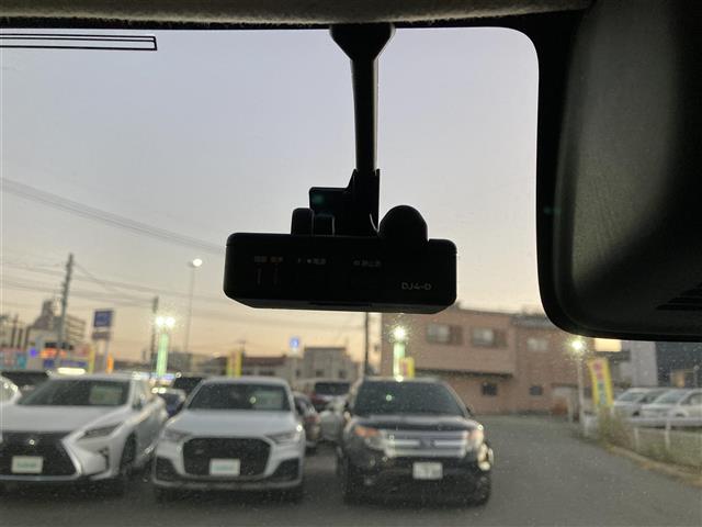 デイズルークス ハイウェイスター　Ｘターボ　純正ナビ（フルセグＴＶ・ＣＤ・ＤＶＤ・ＦＭ・ＡＭ・ＢＴ）片側パワースライドドア　ＥＴＣ　プッシュスタート　スマートキー　純正フロアマット　ドアバイザー（11枚目）