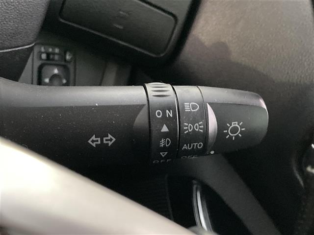 デイズルークス ハイウェイスター　Ｘターボ　純正ナビ（フルセグＴＶ・ＣＤ・ＤＶＤ・ＦＭ・ＡＭ・ＢＴ）片側パワースライドドア　ＥＴＣ　プッシュスタート　スマートキー　純正フロアマット　ドアバイザー（20枚目）