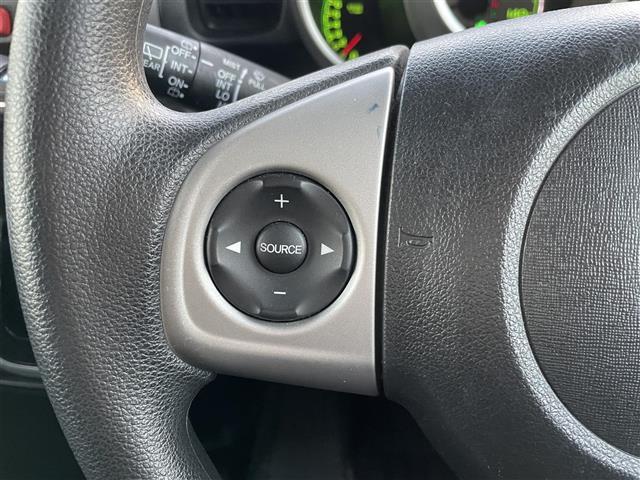 N-BOX G SSパッケージ ワンオーナー 両側電動スライドドア 純正AW 純正アルミホイール カロッツェリアナビ BT フルセグTV ベンチシート 横滑り防止 スマートキー アイドリングストップ iPod AUX(8枚目)