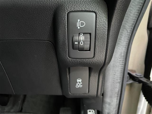 N-BOX G SSパッケージ ワンオーナー 両側電動スライドドア 純正AW 純正アルミホイール カロッツェリアナビ BT フルセグTV ベンチシート 横滑り防止 スマートキー アイドリングストップ iPod AUX(11枚目)