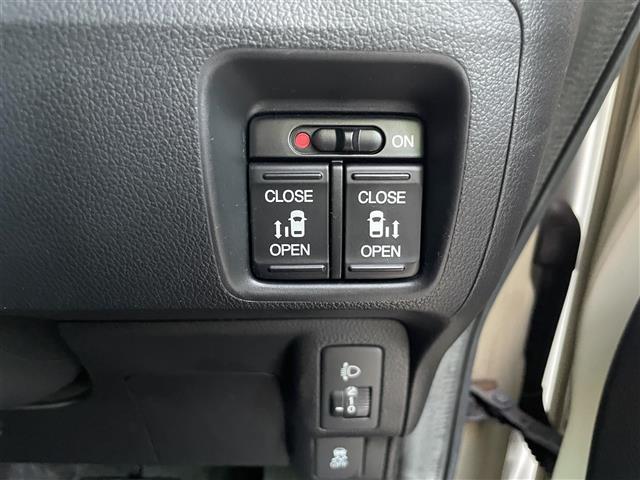 N-BOX G SSパッケージ ワンオーナー 両側電動スライドドア 純正AW 純正アルミホイール カロッツェリアナビ BT フルセグTV ベンチシート 横滑り防止 スマートキー アイドリングストップ iPod AUX(12枚目)