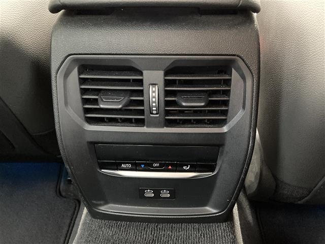 ３シリーズ ３３０ｅ　Ｍスポーツ　ワンオーナー　ハーマンカードンサウンドシステム　純正ナビ　ＢＴ　フルセグ　Ｓｐｏｔｉｆｙ　ＡＭ　ＦＭ　アラウンドビューモニター　Ｂカメラ　フロントカメラ　サイドカメラ　ＡＣＣ　ＡＨＢ　ハーフレザー（14枚目）