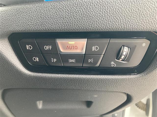 ３シリーズ ３３０ｅ　Ｍスポーツ　ワンオーナー　ハーマンカードンサウンドシステム　純正ナビ　ＢＴ　フルセグ　Ｓｐｏｔｉｆｙ　ＡＭ　ＦＭ　アラウンドビューモニター　Ｂカメラ　フロントカメラ　サイドカメラ　ＡＣＣ　ＡＨＢ　ハーフレザー（15枚目）