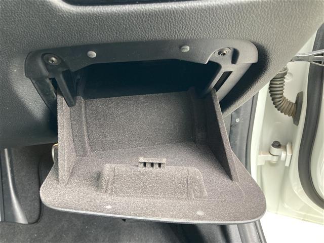 ３シリーズ ３３０ｅ　Ｍスポーツ　ワンオーナー　ハーマンカードンサウンドシステム　純正ナビ　ＢＴ　フルセグ　Ｓｐｏｔｉｆｙ　ＡＭ　ＦＭ　アラウンドビューモニター　Ｂカメラ　フロントカメラ　サイドカメラ　ＡＣＣ　ＡＨＢ　ハーフレザー（16枚目）