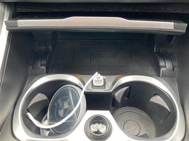 ３シリーズ ３３０ｅ　Ｍスポーツ　ワンオーナー　ハーマンカードンサウンドシステム　純正ナビ　ＢＴ　フルセグ　Ｓｐｏｔｉｆｙ　ＡＭ　ＦＭ　アラウンドビューモニター　Ｂカメラ　フロントカメラ　サイドカメラ　ＡＣＣ　ＡＨＢ　ハーフレザー（21枚目）