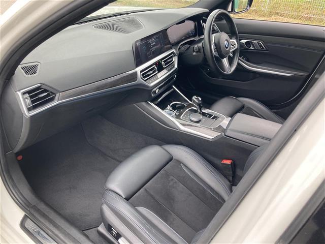 ３シリーズ ３３０ｅ　Ｍスポーツ　ワンオーナー　ハーマンカードンサウンドシステム　純正ナビ　ＢＴ　フルセグ　Ｓｐｏｔｉｆｙ　ＡＭ　ＦＭ　アラウンドビューモニター　Ｂカメラ　フロントカメラ　サイドカメラ　ＡＣＣ　ＡＨＢ　ハーフレザー（27枚目）