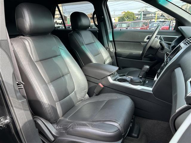 エクスプローラー ＸＬＴ　エコブースト　純正ナビ　純正ＡＷ　純正フロアマット　ＥＴＣ　クルーズコントロール　レザーシート　パワーシート　シートヒーター　サンルーフ　フロントカメラ　バックカメラ　リモコンキー　ＬＥＤオートライト（22枚目）