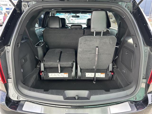 エクスプローラー ＸＬＴ　エコブースト　純正ナビ　純正ＡＷ　純正フロアマット　ＥＴＣ　クルーズコントロール　レザーシート　パワーシート　シートヒーター　サンルーフ　フロントカメラ　バックカメラ　リモコンキー　ＬＥＤオートライト（31枚目）